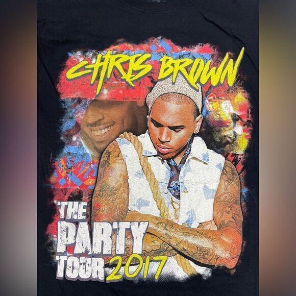 Chris Brown The Party Tour 2017 Graphic T-shirt Women Small Black Short Sleeve - Picture 2 of 6